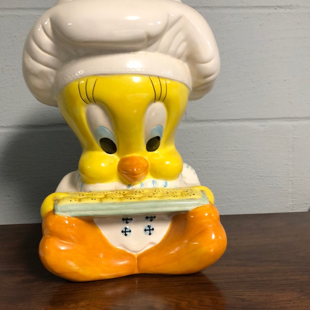 Tweety Bird ceramic cookie jar